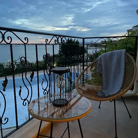 Apartment Royal Bay - *