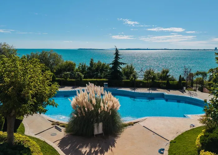 Royal Bay - Apartamento Sveti Vlas