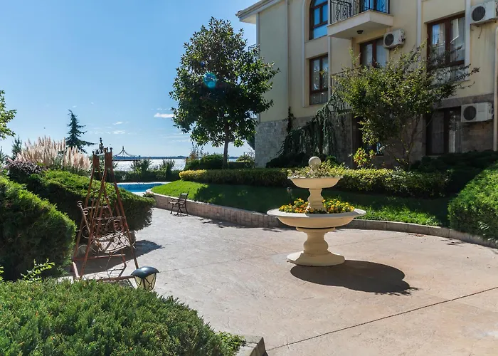 Royal Bay - Apartamento Sveti Vlas