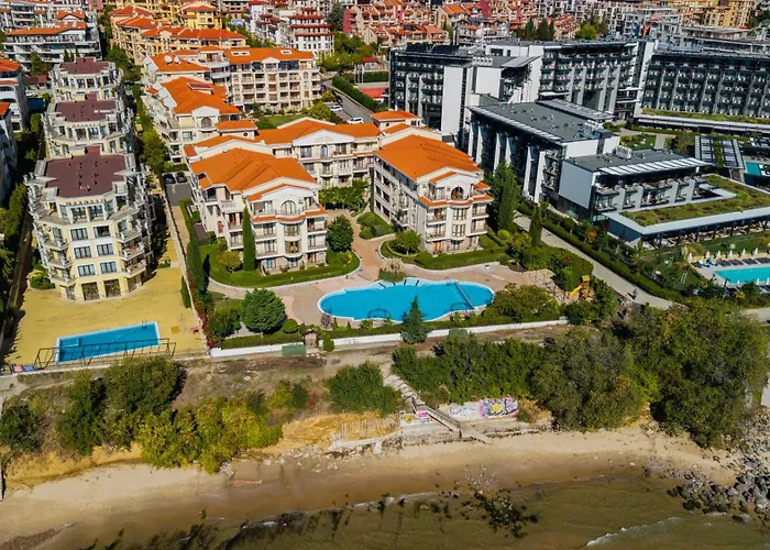 Apartamento Royal Bay - *